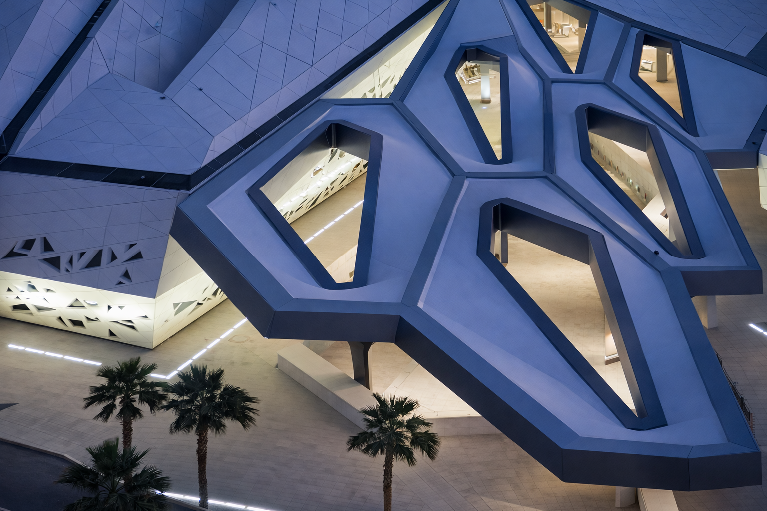 عنوان المقال